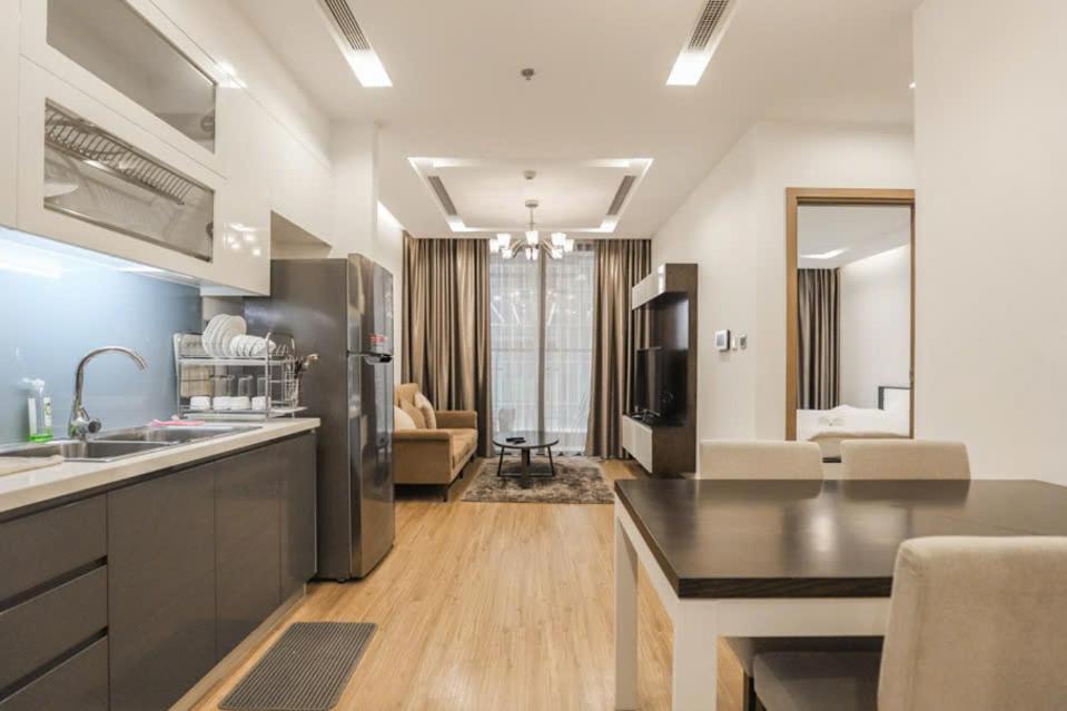 Luxury Apartment In Vinhomes Metropolis Hanói Exterior foto